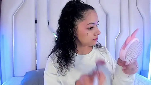 Snapshot of Angellit_Afrodita_ chatting on 3, 6, 2026 Angellit Afrodita online show from 3, 6, 2026
