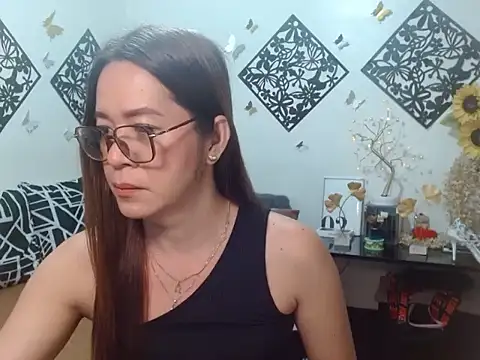 Snapshot of TheMISTRESSx69 chatting on 23, 11, 2025 TheMISTRESSx69 online show from 23, 11, 2025