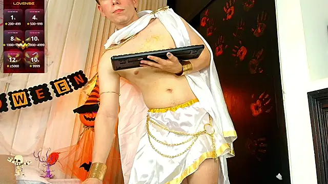 Snapshot of TaylerWhite chatting on 1, 11, 2025 TaylerWhite online show from 1, 11, 2025