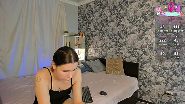 Laila Blarr online show from 22, 10, 2025