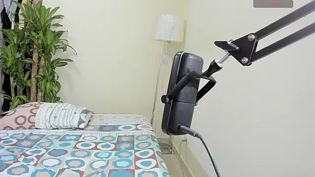 Snapshot of ikaweri chatting on 20, 10, 2025 ikaweri online show from 20, 10, 2025