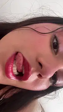 Snapshot of ikaweri chatting on 1, 12, 2025 ikaweri online show from 1, 12, 2025