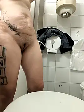 Snapshot of Junani2231 chatting on 28, 11, 2025 Junani2231 online show from 28, 11, 2025