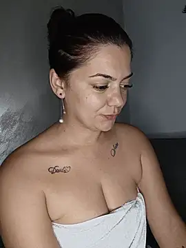 LadyNora online show from 25, 6, 2026