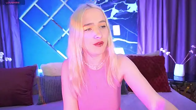 LilElfie online show from 11, 2, 2026