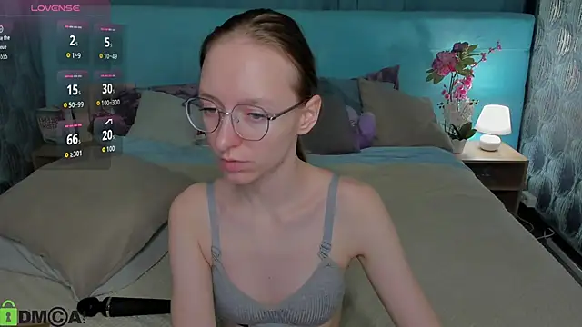 Mia E1fie online show from 27, 3, 2026