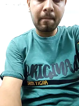 Snapshot of king_aaru2004 chatting on 10, 9, 2025 king aaru2004 online show from 10, 9, 2025