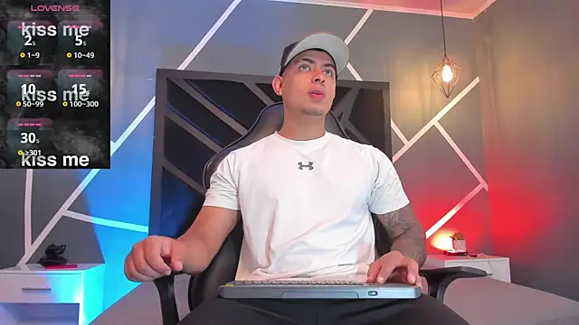 marco garciia  online show from 23, 11, 2025