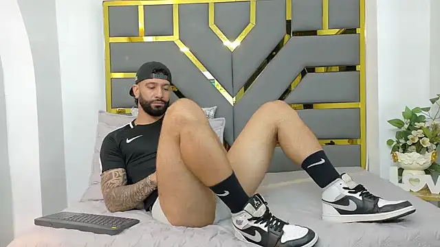 yorbymaxx online show from 6, 10, 2025