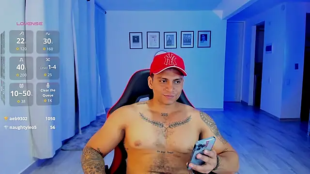 Nicolasmontoya16 online show from 5, 11, 2025