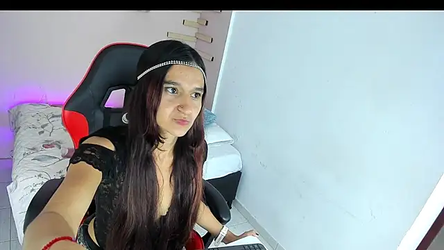 Snapshot of maraiah_petit chatting on 20, 9, 2025 maraiah petit online show from 20, 9, 2025