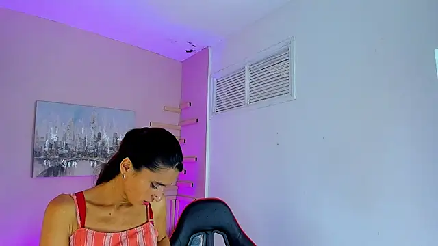 Snapshot of maraiah_petit chatting on 24, 9, 2025 maraiah petit online show from 24, 9, 2025