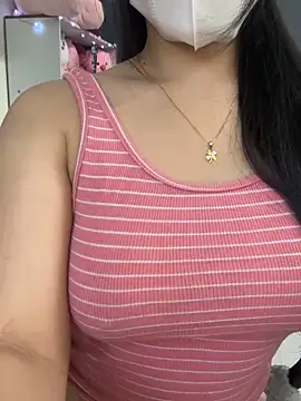 Snapshot of Donna11 chatting on 16, 9, 2025 Donna11 online show from 16, 9, 2025