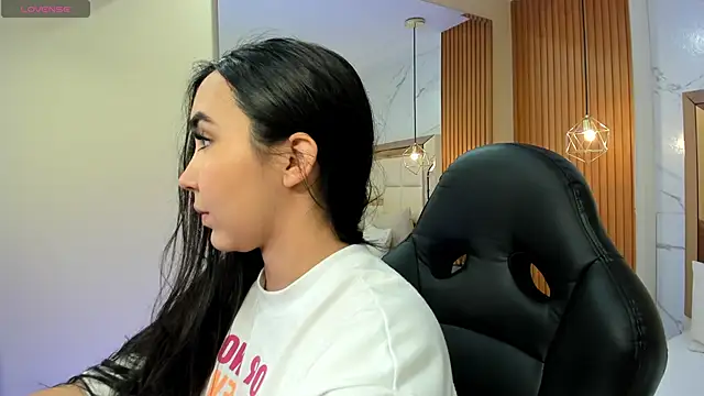 julieta rosee online show from 13, 1, 2026