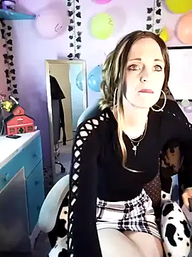 Snapshot of Purple2StayThnxx chatting on 29, 9, 2025 Purple2StayThnxx online show from 29, 9, 2025