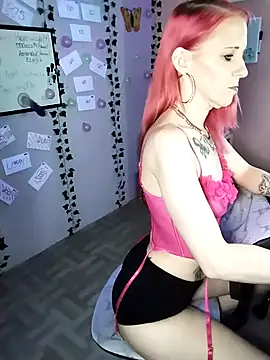 Snapshot of Purple2StayThnxx chatting on 24, 11, 2025 Purple2StayThnxx online show from 24, 11, 2025