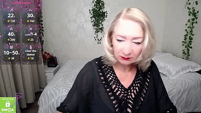 Snapshot of hunters_woman chatting on 23, 9, 2025 hunters woman online show from 23, 9, 2025