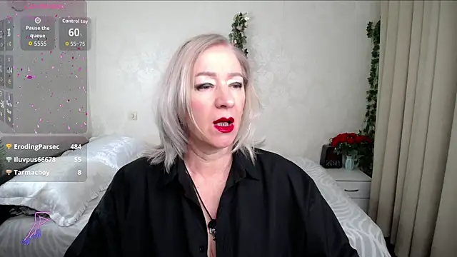 hunters woman online show from 29, 5, 2026