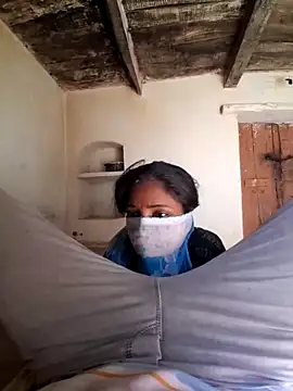 RAYI Queen 3 online show from 5, 3, 2026