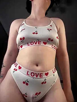 RinaShy online show from 5, 10, 2025