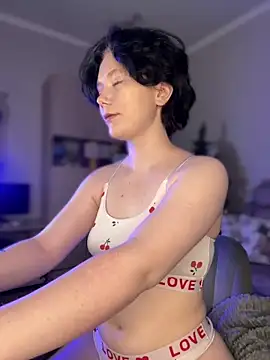 RinaShy online show from 15, 12, 2025