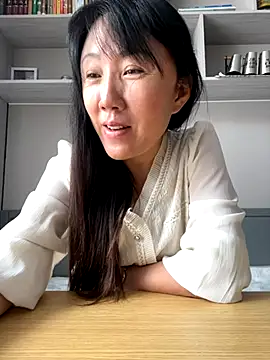 Snapshot of xiaomei-11 chatting on 5, 10, 2025 xiaomei-11 online show from 5, 10, 2025