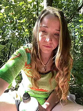 Snapshot of sashapulse chatting on 13, 10, 2025 sashapulse online show from 13, 10, 2025