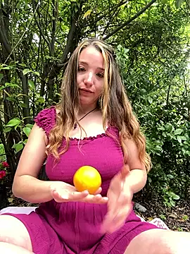 Snapshot of sashapulse chatting on 18, 10, 2025 sashapulse online show from 18, 10, 2025