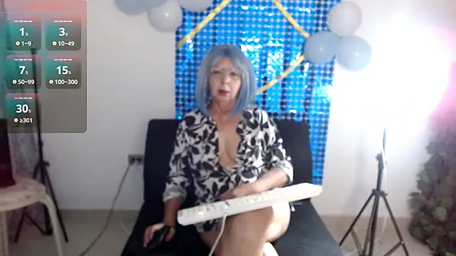 Snapshot of ruth_blue21 chatting on 20, 9, 2025 ruth blue21 online show from 20, 9, 2025