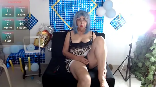 Snapshot of ruth_blue21 chatting on 12, 10, 2025 ruth blue21 online show from 12, 10, 2025