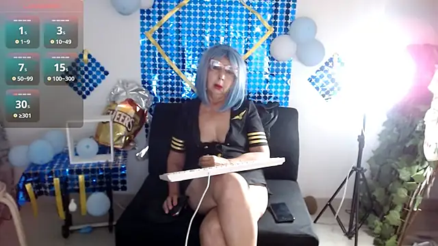 Snapshot of ruth_blue21 chatting on 14, 10, 2025 ruth blue21 online show from 14, 10, 2025