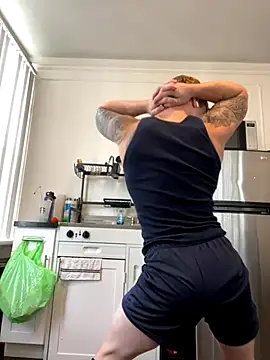 Snapshot of King_Kev_ chatting on 30, 9, 2025 King Kev online show from 30, 9, 2025