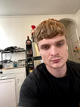 Snapshot of King_Kev_ chatting on 13, 10, 2025 King Kev online show from 13, 10, 2025