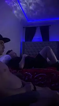 Snapshot of Ranthru13 chatting on 11, 10, 2025 Ranthru13 online show from 11, 10, 2025