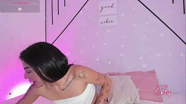 MiahCornell  online show from 12, 2, 2026