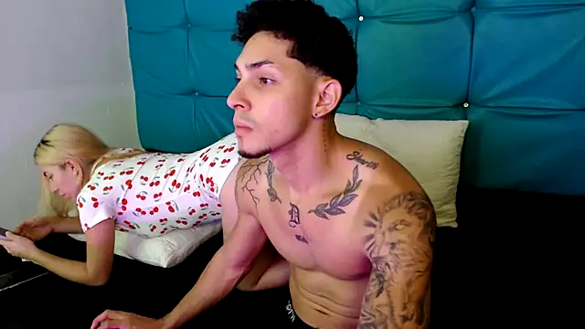 Bunny Petit online show from 17, 12, 2025