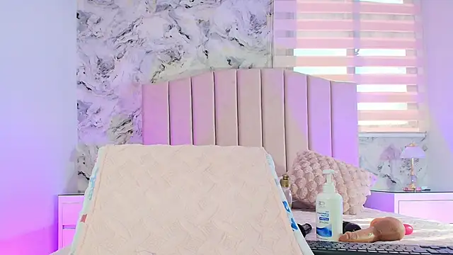 cataleya ebony  online show from 11, 11, 2025