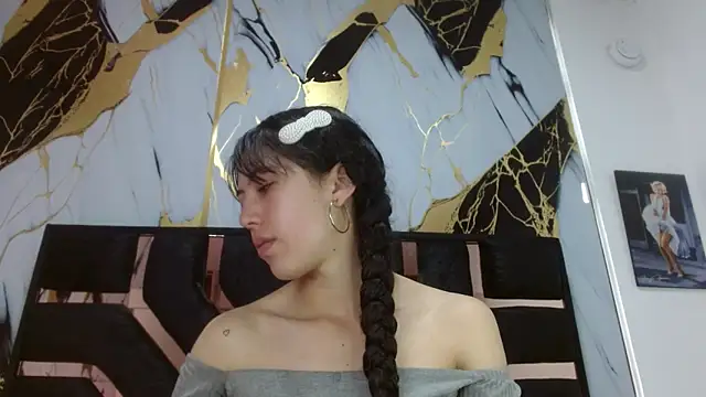 malejahotcs01 online show from 9, 9, 2025