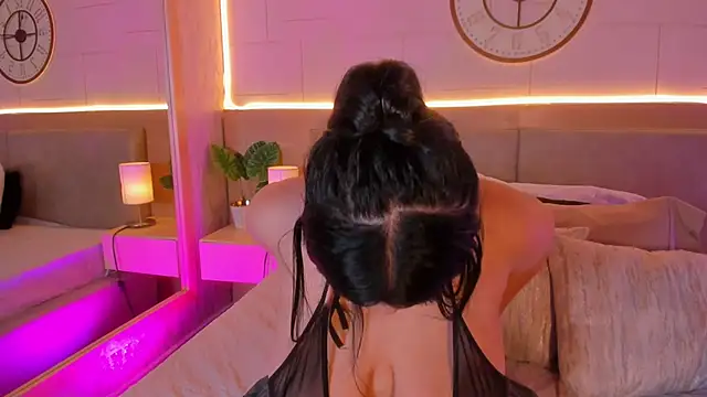 Snapshot of Meloddy_Rose chatting on 30, 11, 2025 Meloddy Rose online show from 30, 11, 2025