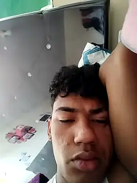 Snapshot of Lale-Adrian chatting on 23, 11, 2025 Lale-Adrian online show from 23, 11, 2025