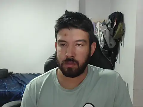 Axel11113 online show from 10, 9, 2025