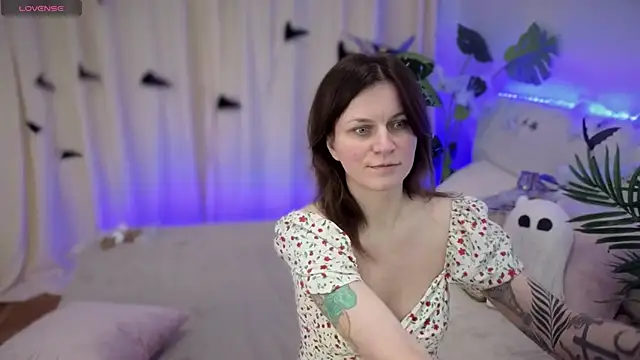 TinaMelt online show from 21, 10, 2025