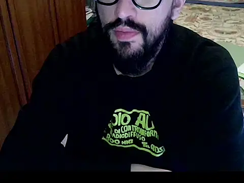 Snapshot of MisterX_99 chatting on 24, 10, 2025 MisterX 99 online show from 24, 10, 2025