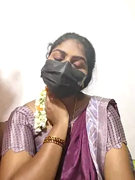 Snapshot of Tamil_Princess12 chatting on 18, 7, 2026 Tamil Princess12 online show from 18, 7, 2026