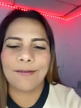 Snapshot of camila_rogue chatting on 27, 9, 2025 camila rogue online show from 27, 9, 2025