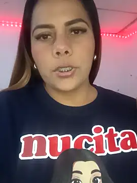 Snapshot of camila_rogue chatting on 10, 10, 2025 camila rogue online show from 10, 10, 2025