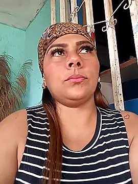 Snapshot of camila_rogue chatting on 14, 10, 2025 camila rogue online show from 14, 10, 2025