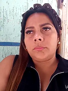 Snapshot of camila_rogue chatting on 19, 10, 2025 camila rogue online show from 19, 10, 2025