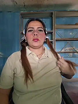 Snapshot of camila_rogue chatting on 30, 11, 2025 camila rogue online show from 30, 11, 2025