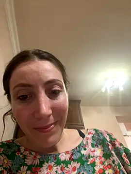 HellaryTourent online show from 17, 9, 2025